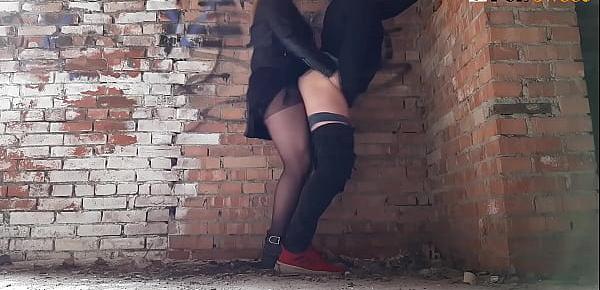  Fucked her BF in an abandoned building (Pegging)